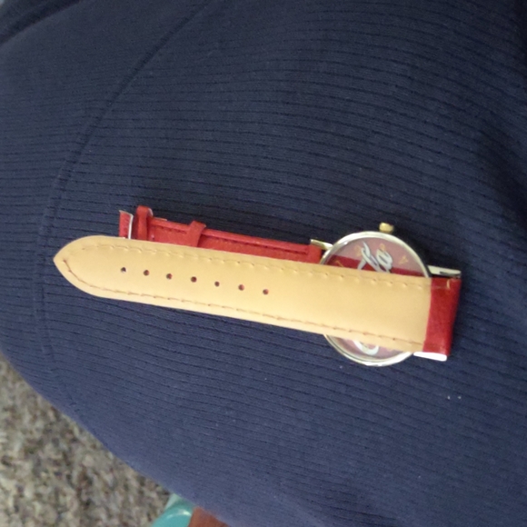 Coca cola faux leather watch. 40 minute sale . Offers needed please. - Picture 3 of 4